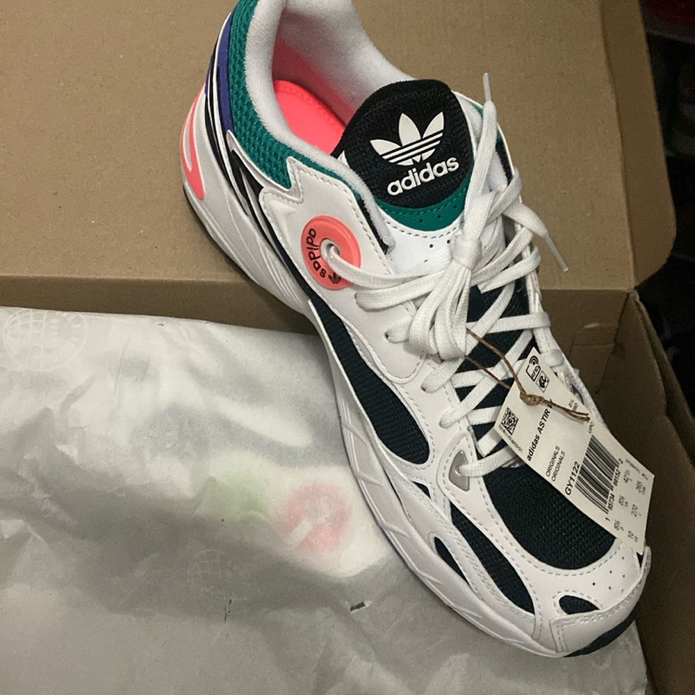 Adidas Astir